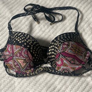 Abercrombie & Fitch Black and Pink Lace Bras